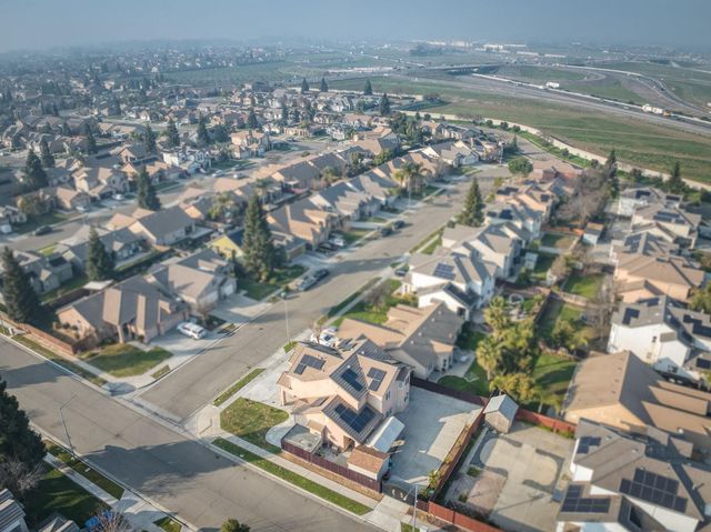 5524 N Olinda Avenue, Fresno, CA 93723