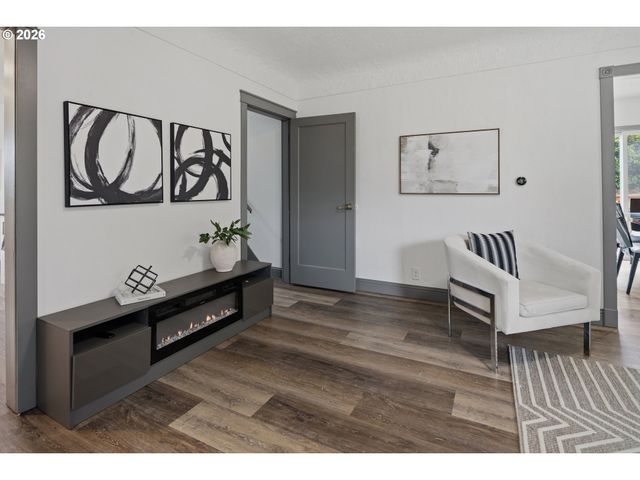 816 BUCHANAN St, Oregon City, OR 97045