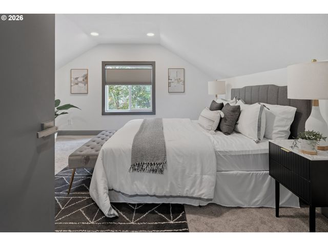 816 BUCHANAN St, Oregon City, OR 97045