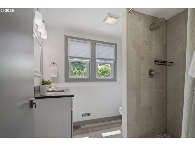 816 BUCHANAN St, Oregon City, OR 97045