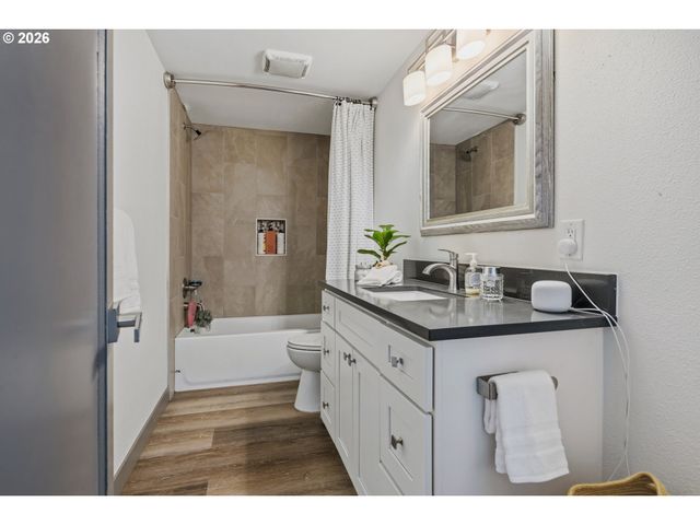 816 BUCHANAN St, Oregon City, OR 97045