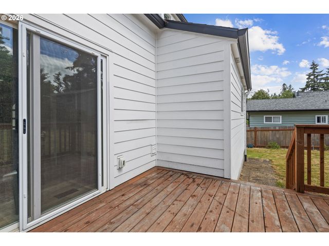 816 BUCHANAN St, Oregon City, OR 97045