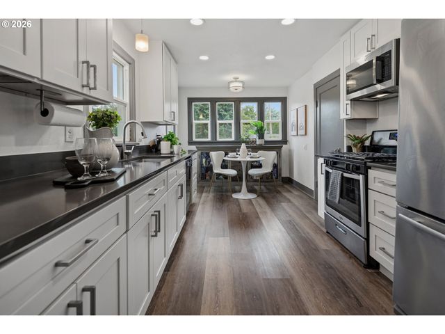 816 BUCHANAN St, Oregon City, OR 97045