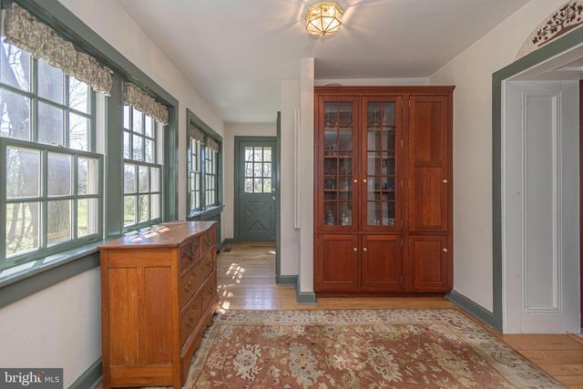 1193 SWAMP RD, Furlong, PA 18925
