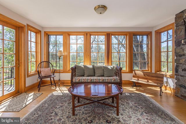 1193 SWAMP RD, Furlong, PA 18925