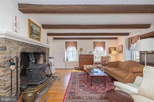 1193 SWAMP RD, Furlong, PA 18925