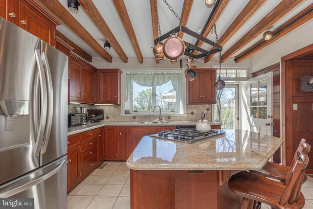 1193 SWAMP RD, Furlong, PA 18925
