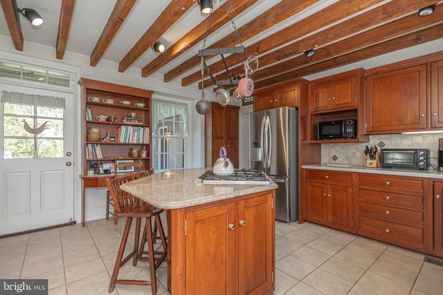 1193 SWAMP RD, Furlong, PA 18925