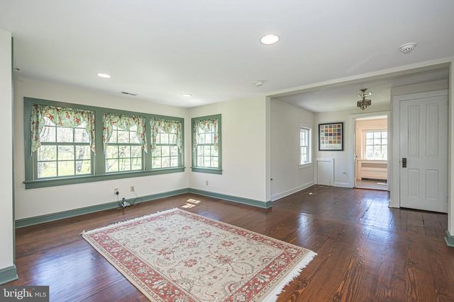 1193 SWAMP RD, Furlong, PA 18925