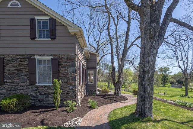 1193 SWAMP RD, Furlong, PA 18925