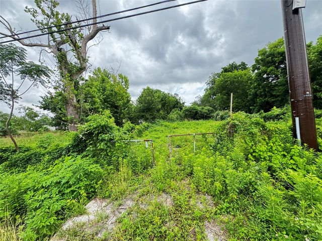 4702 Falls Street, Houston, TX 77026