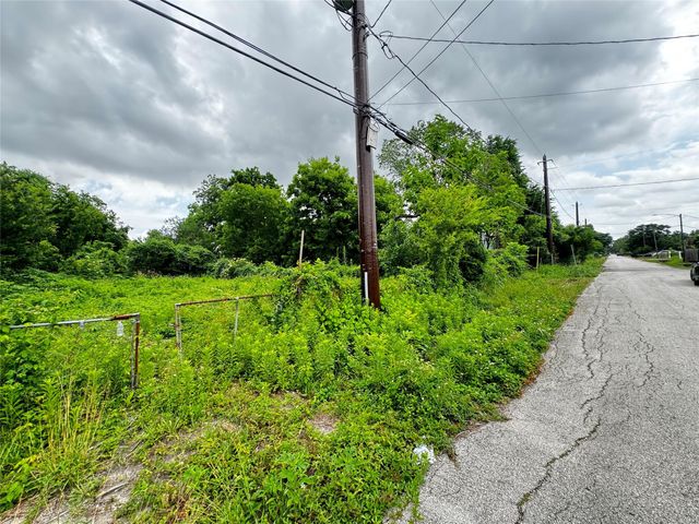 4702 Falls Street, Houston, TX 77026
