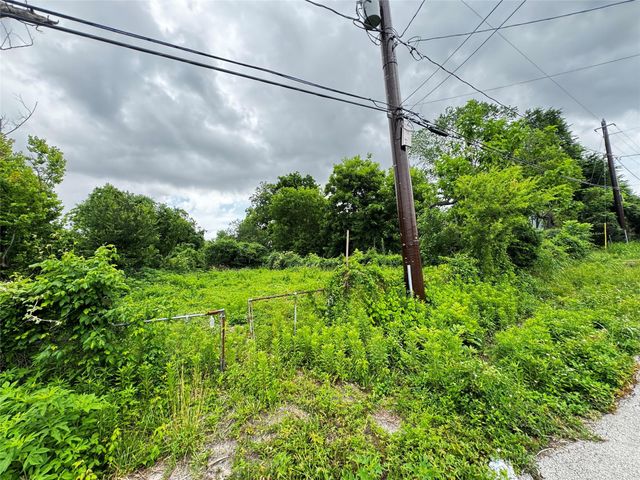 4702 Falls Street, Houston, TX 77026