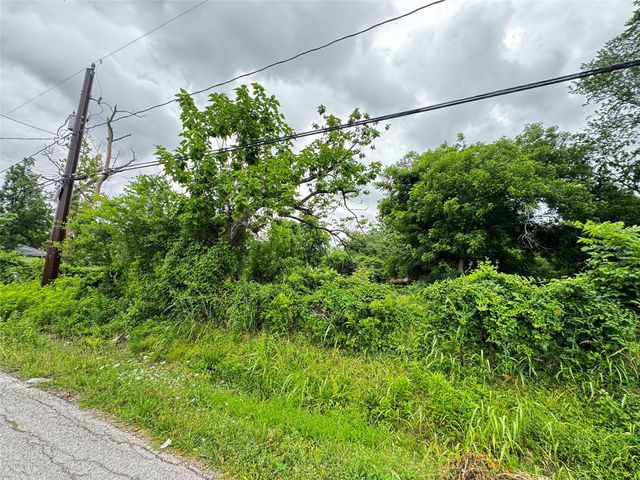 4702 Falls Street, Houston, TX 77026