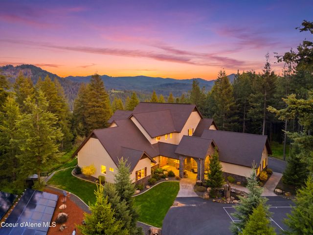 15183 N Morgan LN, Hayden, ID 83835