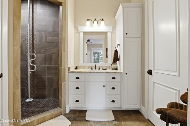 15183 N Morgan LN, Hayden, ID 83835
