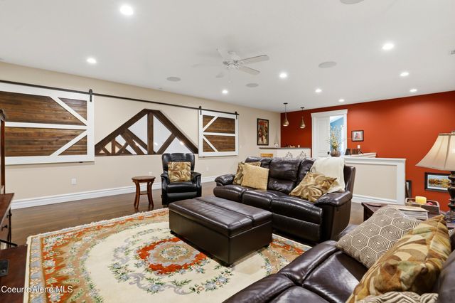 15183 N Morgan LN, Hayden, ID 83835