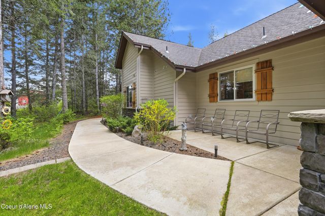 15183 N Morgan LN, Hayden, ID 83835