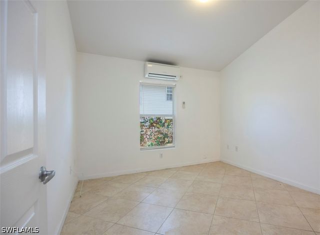1555 Blue Point AVE 6, Naples, FL 34102