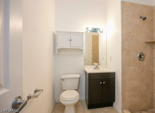 1555 Blue Point AVE 6, Naples, FL 34102