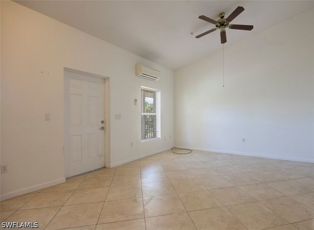 1555 Blue Point AVE 6, Naples, FL 34102