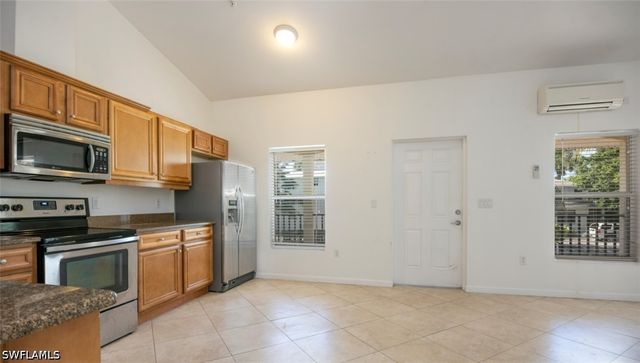 1555 Blue Point AVE 6, Naples, FL 34102