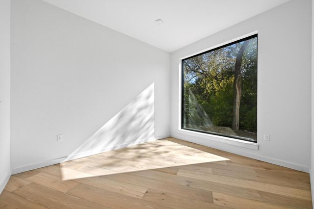 2209 S 1st ST 114, Austin, TX 78704