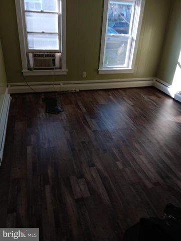 931 W SPRUCE ST, Coal Township, PA 17866