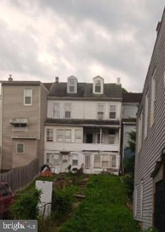 931 W SPRUCE ST, Coal Township, PA 17866