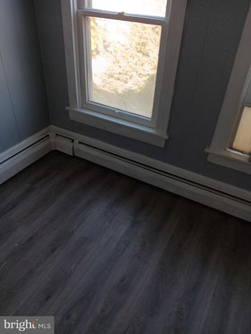 931 W SPRUCE ST, Coal Township, PA 17866