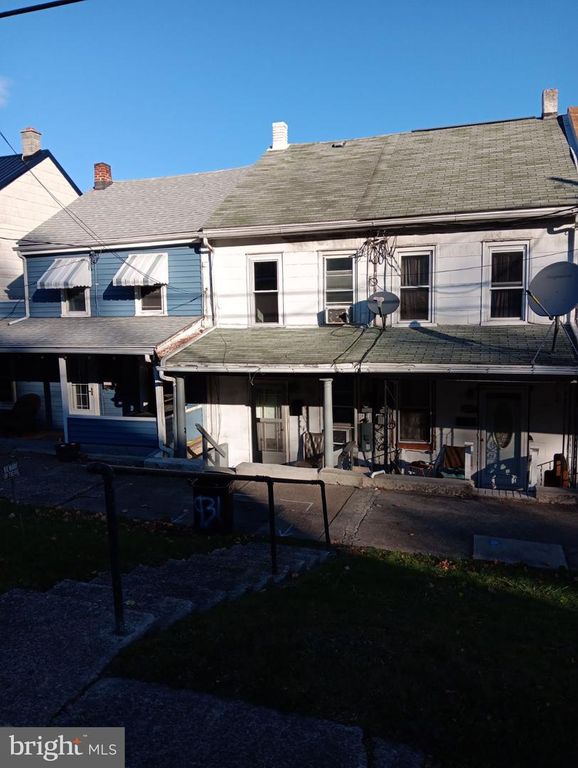 931 W SPRUCE ST, Coal Township, PA 17866