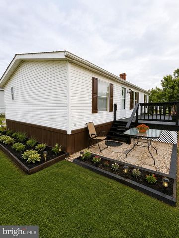 11 SPRING DR, Shippensburg, PA 17257