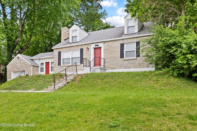 5301 Alpine Way, Louisville, KY 40214