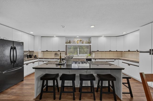 23602 Acacia Ct, Auburn, CA 95602