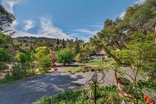 23602 Acacia Ct, Auburn, CA 95602