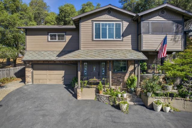 23602 Acacia Ct, Auburn, CA 95602