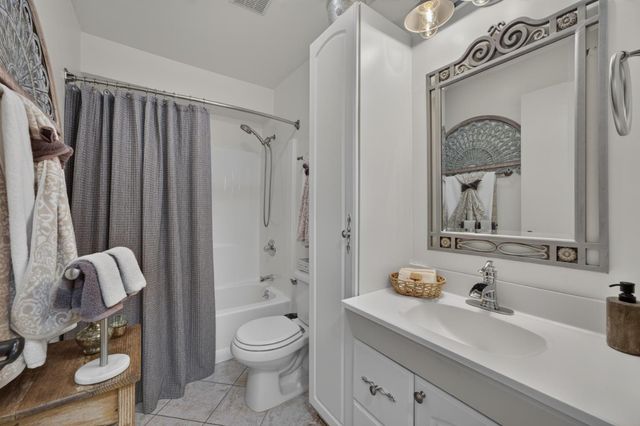 23602 Acacia Ct, Auburn, CA 95602
