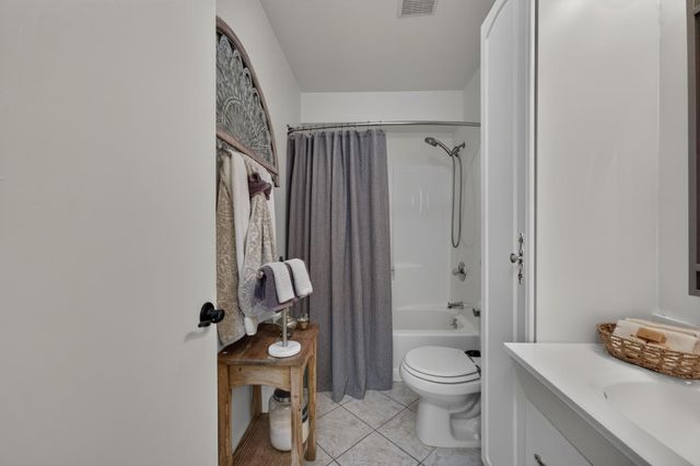 23602 Acacia Ct, Auburn, CA 95602