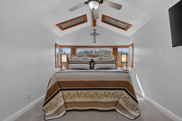 23602 Acacia Ct, Auburn, CA 95602