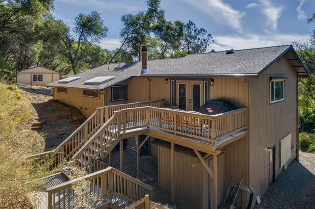 23602 Acacia Ct, Auburn, CA 95602