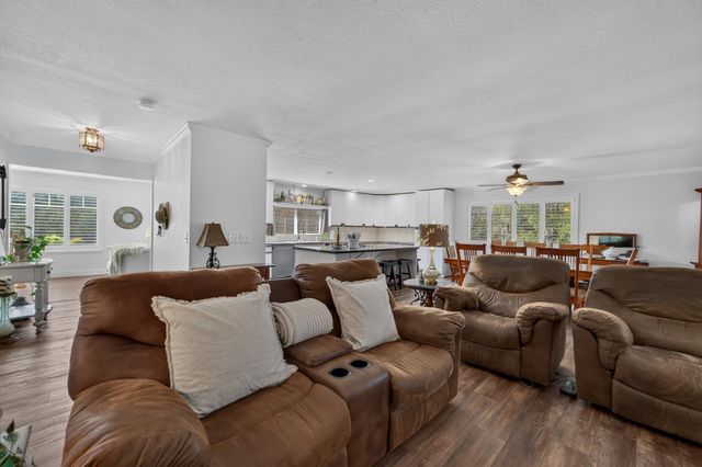 23602 Acacia Ct, Auburn, CA 95602
