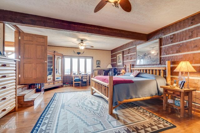 341 Hawk Drive, Gate City, VA 24251