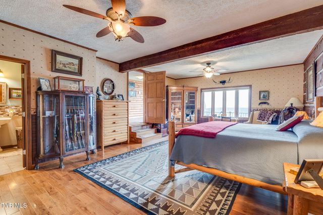 341 Hawk Drive, Gate City, VA 24251