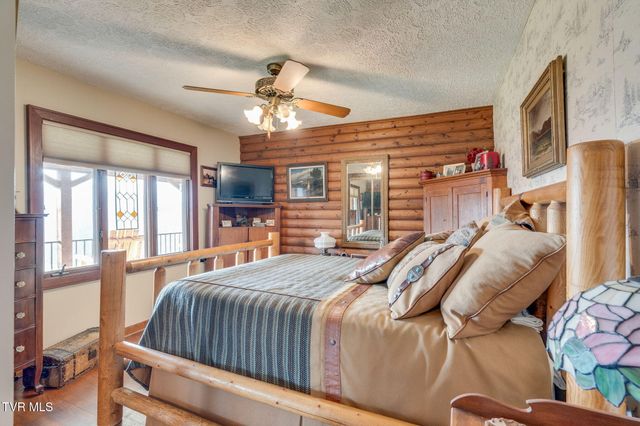 341 Hawk Drive, Gate City, VA 24251