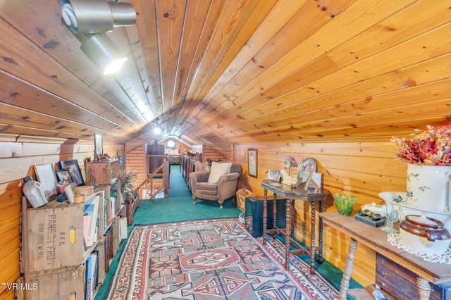 341 Hawk Drive, Gate City, VA 24251