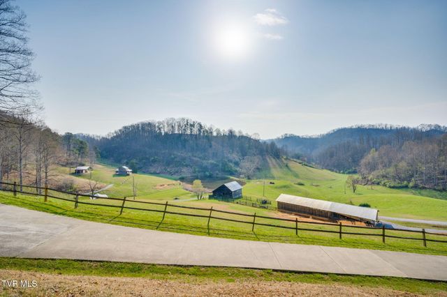 341 Hawk Drive, Gate City, VA 24251