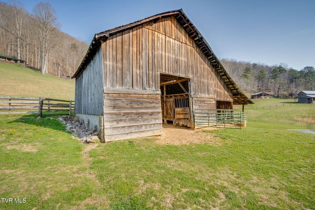 341 Hawk Drive, Gate City, VA 24251