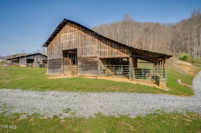 341 Hawk Drive, Gate City, VA 24251