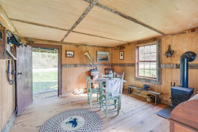 341 Hawk Drive, Gate City, VA 24251