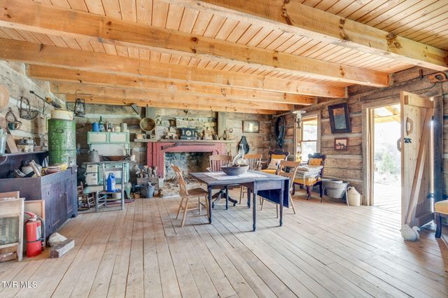 341 Hawk Drive, Gate City, VA 24251